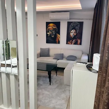 Ξενοδοχείο με διαμερίσματα Grani Suit Otel